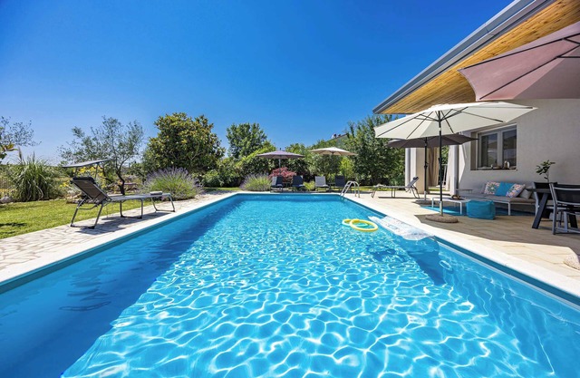 Holiday House with pool near Rovinj