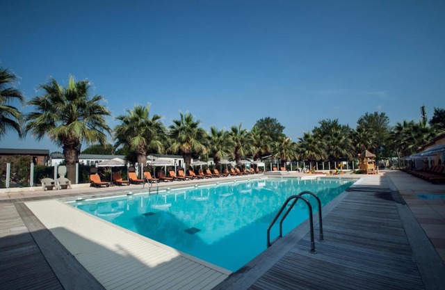 Holiday Marina Resort