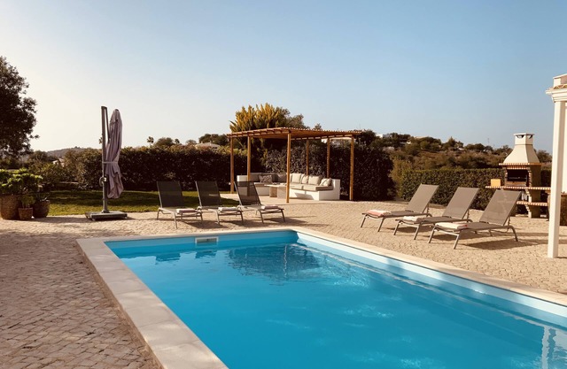 Villa de vacaciones en una zona tranquila con todas las comodidades para 6 personas.