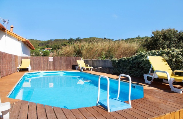 Villa de vacaciones "Refúgio Alma Quinta Piscina Priv" con piscina, Wi-Fi y terrazas