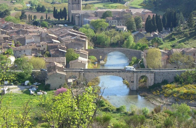 Vacaciones en Lagrasse. Impresionante estudio, terraza privada cerca de Carcasona.