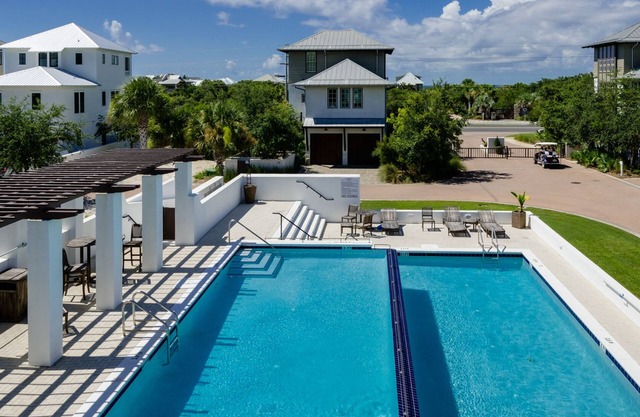 Sea Echo - Hermosa casa en Seagrove Beach! Piscina comunitaria! Maestros duales!