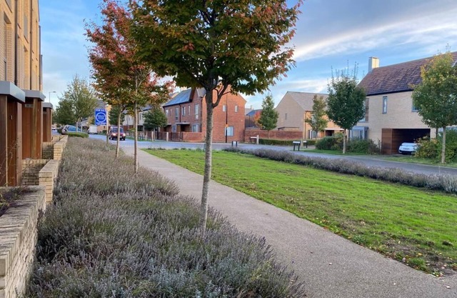 Homely Contemporary Trumpington House; 5 mins drive to Addenbrookes Hospital