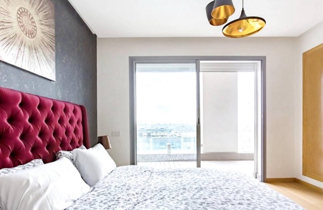 Homerez - Apartamento para 4 pers. con jacuzzi y vistas al mar en Casablanca