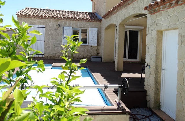 Homerez - Villa a 15 km de la playa para 4 pers. con piscina en Florensac