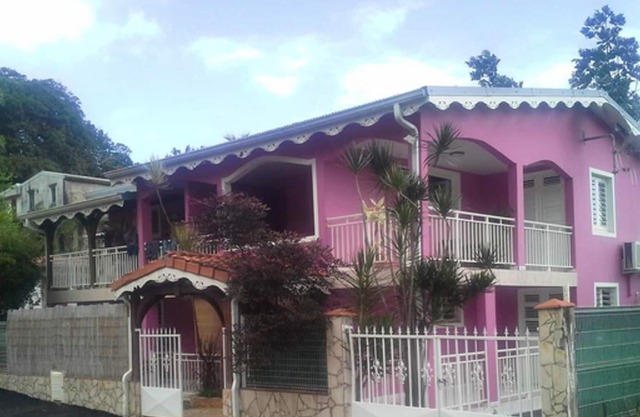 Homerez - Bonito apartamento para 4 pers. con jardín y balcón en Sainte-Marie