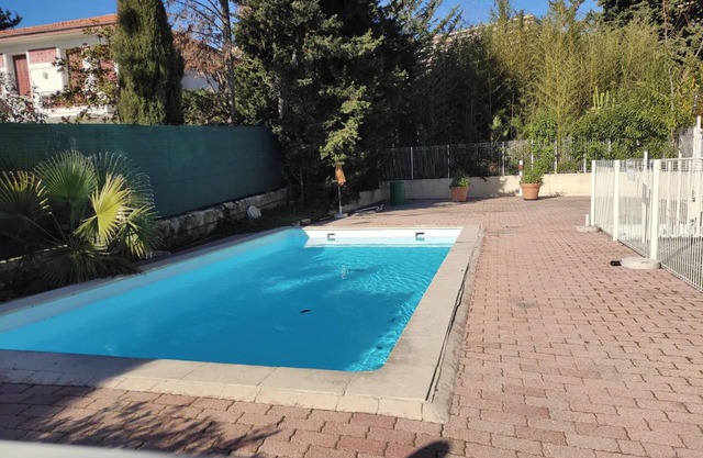 Homerez - Apto. en Niza con piscina