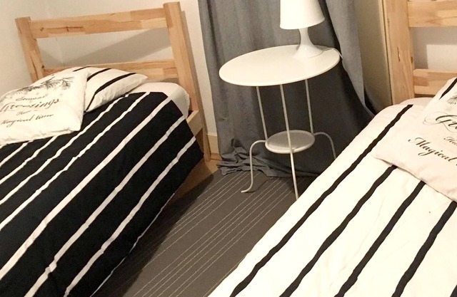 Homerez - Bonito apartamento para 4 pers. con balcón en Lisboa