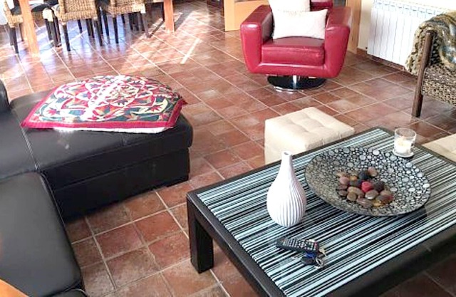 Homerez - Grande casa para 10 pers. con terraza en Quintanilla del Agua