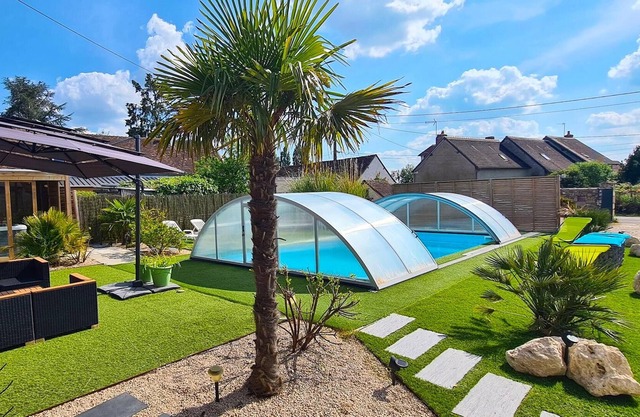 Homerez - Casa para 15 pers. con piscina, jacuzzi, spa y jardín en Mosnes