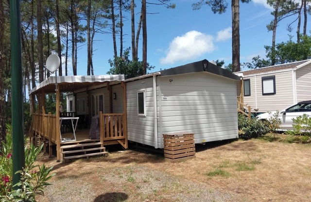 Homerez - Bungalow en Saint-Julien-en-Born