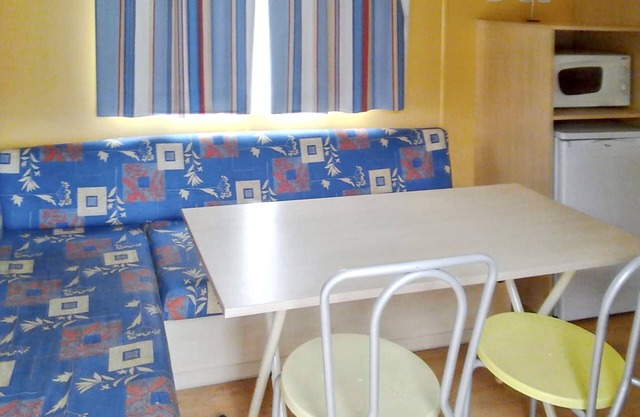 Homerez - Bungalow Confortable Cerca de Pataias con Piscina Compartida