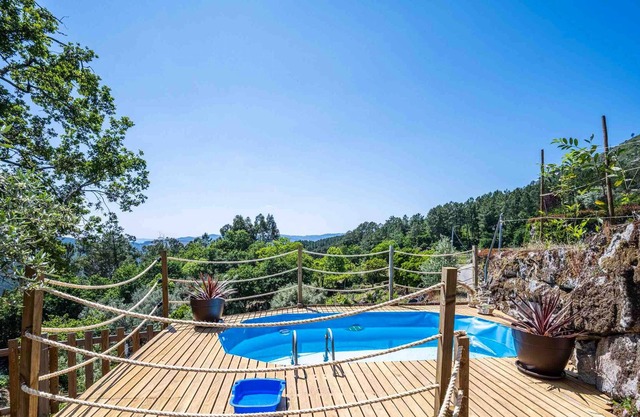 Homerez - Bonita casa para 2 pers. con piscina compartida en Vilar de Ferreiros