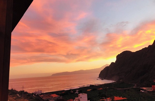 Homerez - Casa con vista al mar y montaña en Hermigua