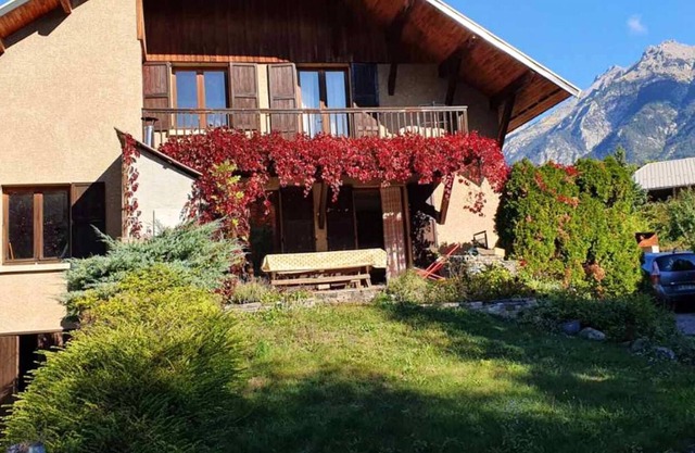 Homerez - Chalet a la montaña para 10 pers. con jardín y terraza en Guillestre