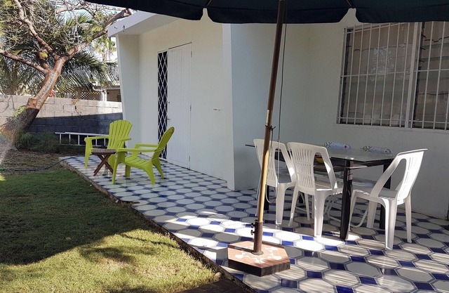 Homerez - Casa acogedora en Saint-Gilles con jardín