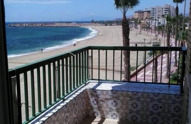 Homerez - Apartamento junto al mar Águilas