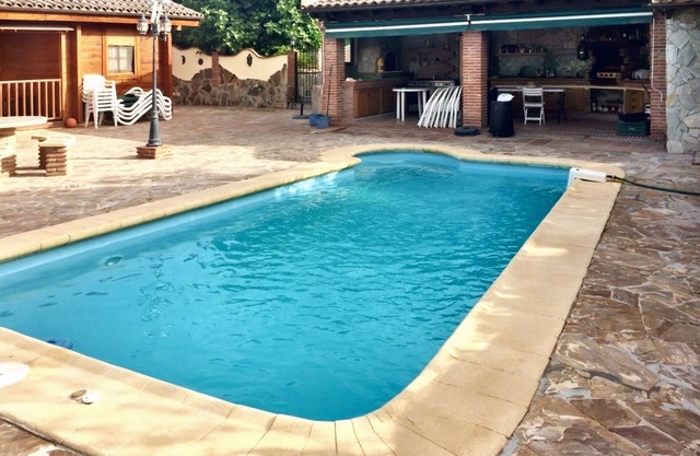 Homerez - Espaciosa villa con piscina en Coín: 300 m²