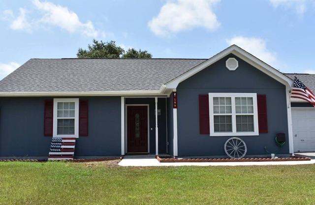Homey, Cozy and Cheerful House
