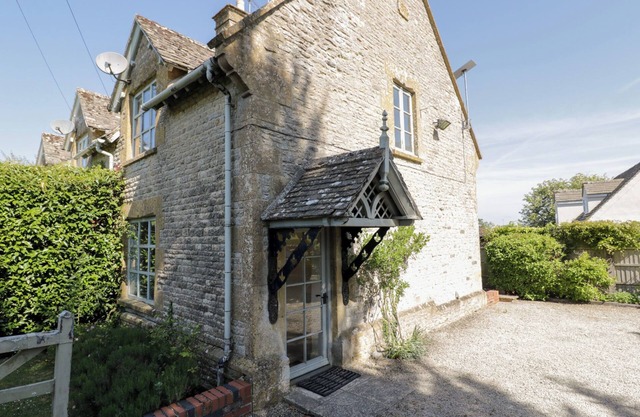 Madreselva Cottage, LONGBOROUGH
