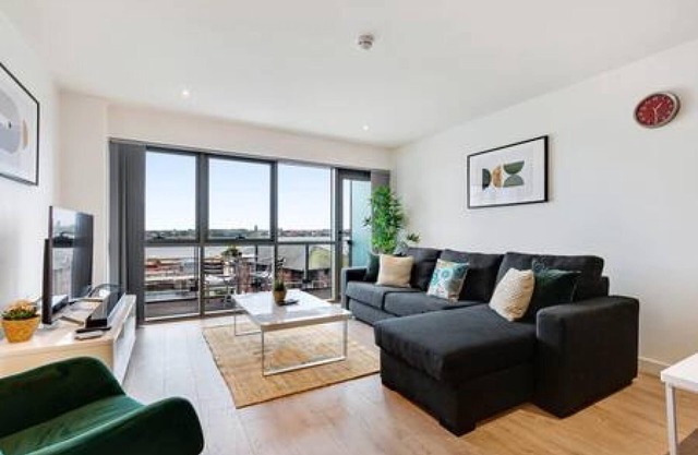 Host Apartments Waterfront Living