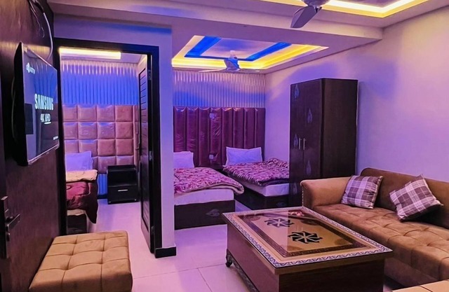 Hotel 11