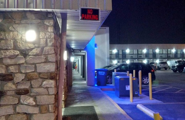 Hotel 465 by Regency Inn & Suites