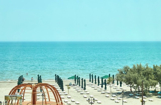 HOTEL AZALEEA MAMAIA NORD