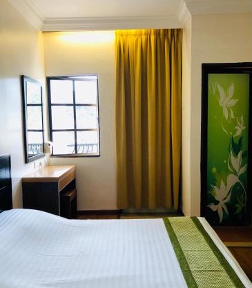 Hotel Chua Gin