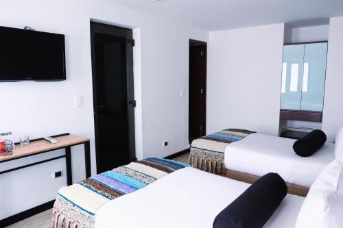 Hotel DC Feria