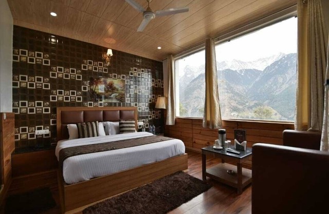 Hotel Divyansh By VRB Hotels