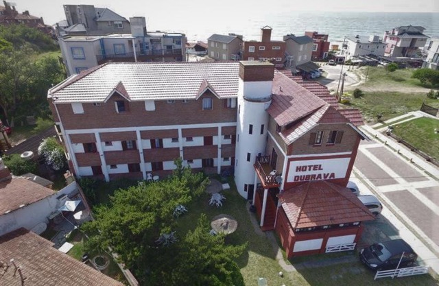 Hotel Dubrava
