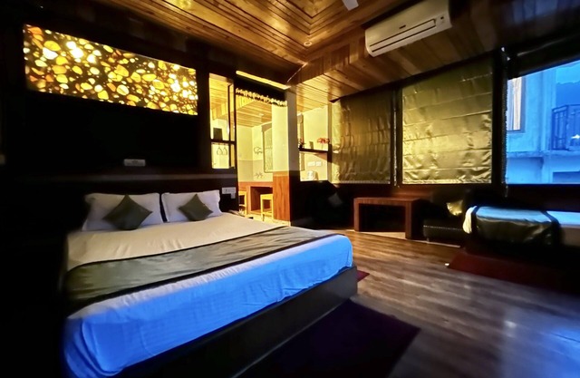 Hotel Gandhi's Paradise