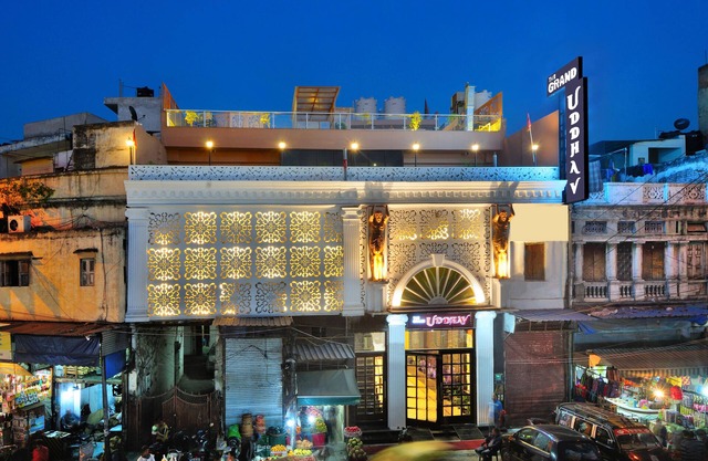 Hotel Grand Uddhav