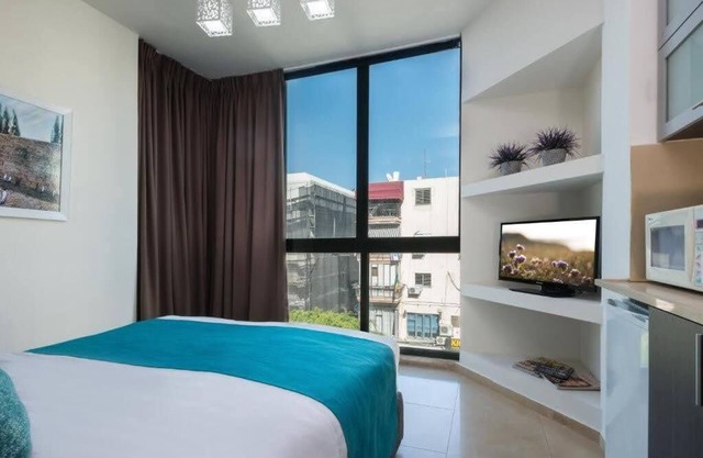 Hotel H7 tlv