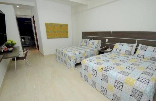 HOTEL HYM SAS