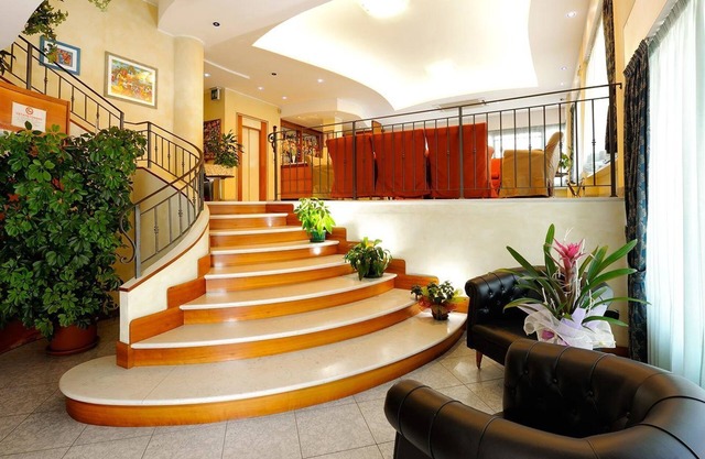 Hotel Mirabel