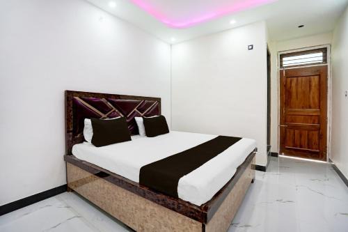HOTEL O RAJ PALACE