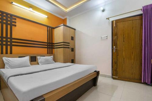 Hotel O Three Lamps Junction Vizianagaram