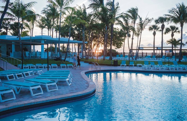 Hotel Riu Plaza Miami Beach