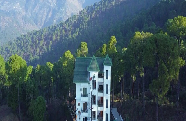 Hotel Sahebs Castle McLeodganj