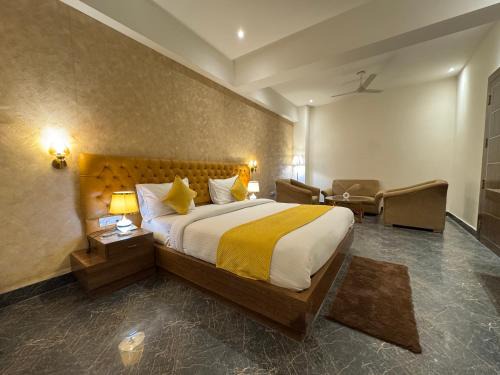 Hotel Shivaka Suites Near Yashobhoomi Dwarka