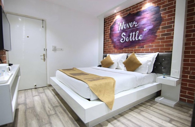Hotel Sri Nanak Continental