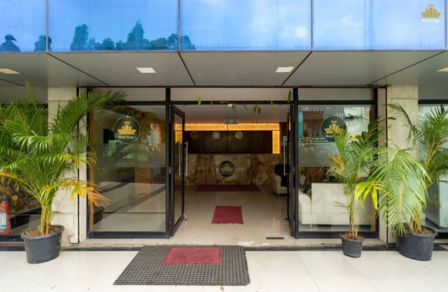 Hotel The King's