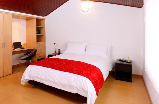 Hotel TuKasa Inn