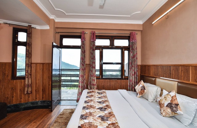 Hotel Varuni Mcleodganj
