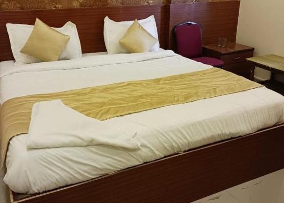 Hotel Venue Holiday`s - Banjara hills