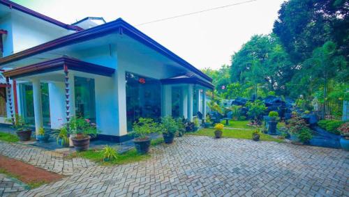 Hotel Winrose Tissamaharama