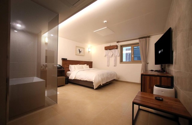 Hotel You&I