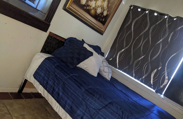 Hotels too Pricey? Turtles Spot , small room for 1 , but 2 ok